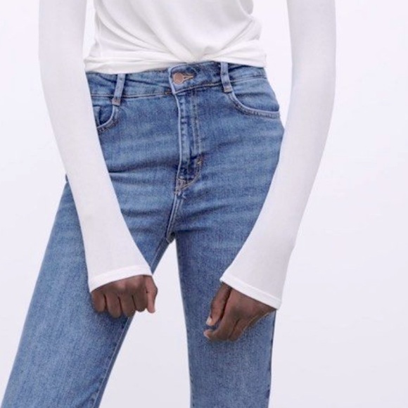 Zara High Rise Mini Fare Jeans Size 2 - Picture 4 of 6